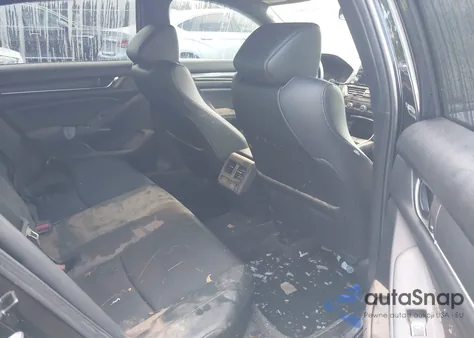 2021 Honda Accord Sport 2.0T z USA, uszkodzony, nr VIN 1HGCV2F33MA023317